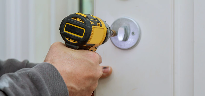 Street Locksmith For Smart Lock Repair in Lakeside, CA